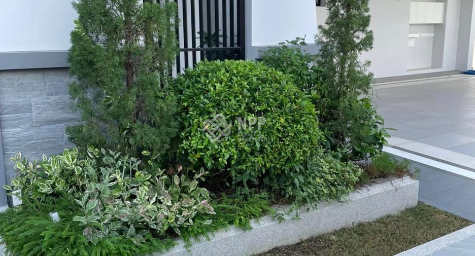 Haus zum Kauf mit 5 Zimmer in Saphan Sung, Bangkok