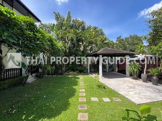 For rent 5 Beds house in Khlong Toei, Bangkok