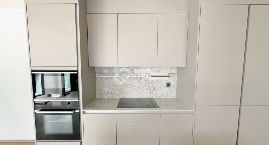 For sale 2 bedrooms condo in Pathum Wan, Bangkok