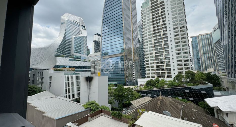 For sale 2 bedrooms condo in Pathum Wan, Bangkok