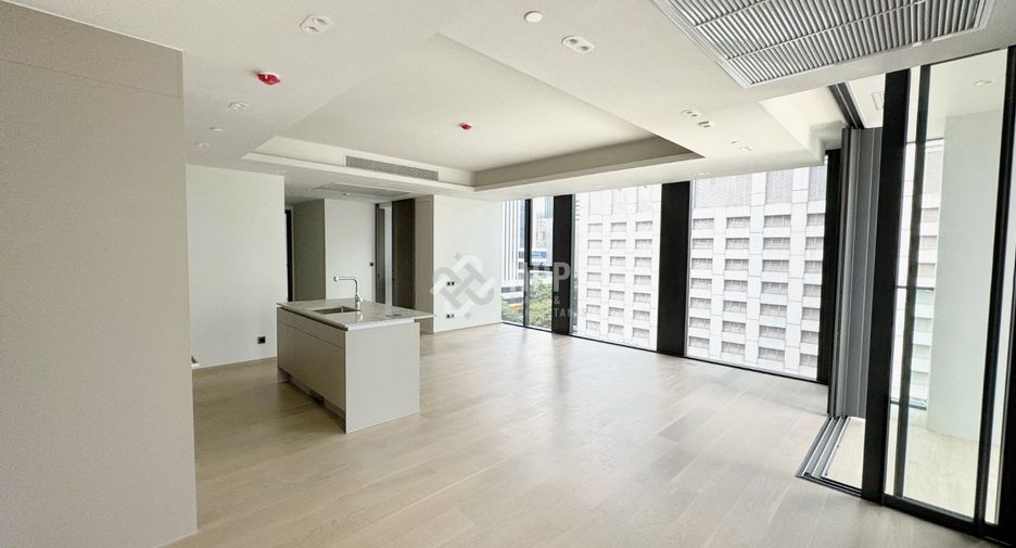 For sale 2 bedrooms condo in Pathum Wan, Bangkok