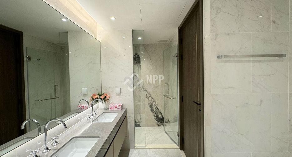 For sale 2 bedrooms condo in Pathum Wan, Bangkok