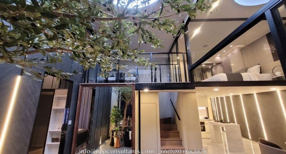 For sale 3 bedrooms condo in Watthana, Bangkok