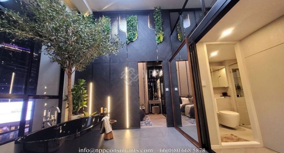For sale 3 bedrooms condo in Watthana, Bangkok