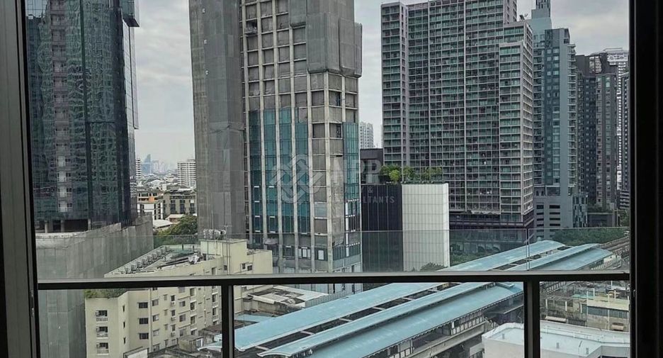 For sale 2 bedrooms condo in Khlong Toei, Bangkok