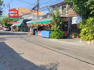 For sale 2 bedrooms townhouse in Lak Si, Bangkok