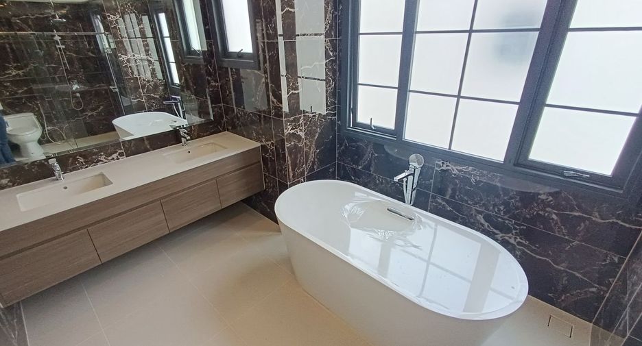 Продажа 5 спальни дом в Bang Phli, Самутпракан