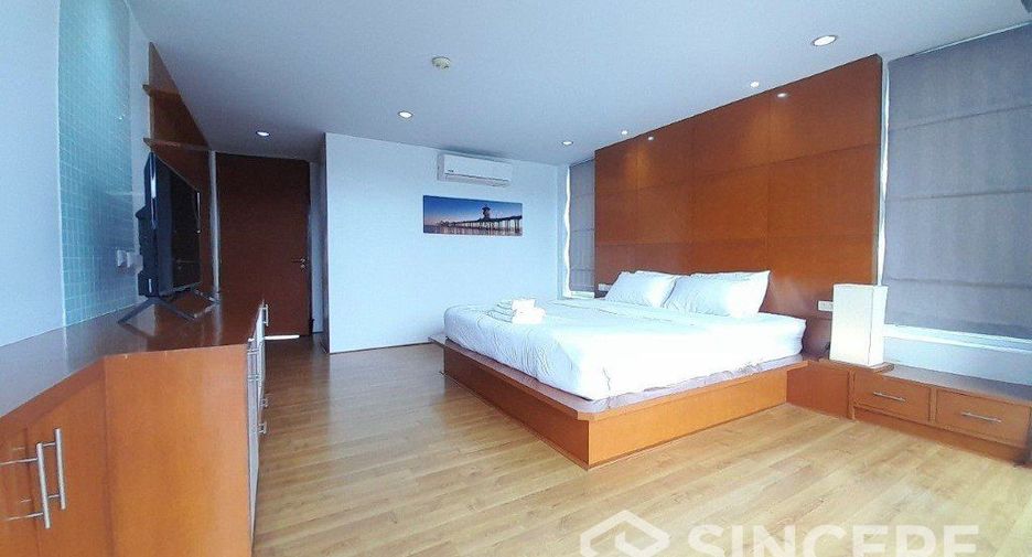 For rent 3 bedrooms villa in Mueang Phuket, Phuket