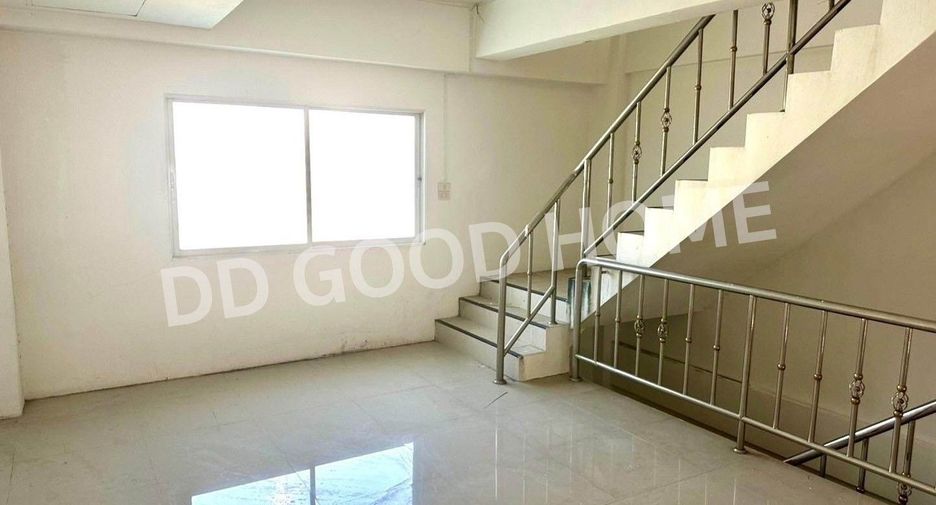 Gewerbefläche zum Kauf mit 1 Zimmer in Mueang Lop Buri, Lopburi