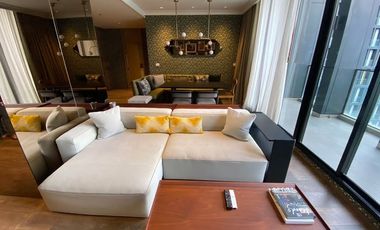 For rent 3 bedrooms condo in Pathum Wan, Bangkok