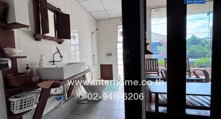 For sale 5 Beds townhouse in Mueang Nonthaburi, Nonthaburi