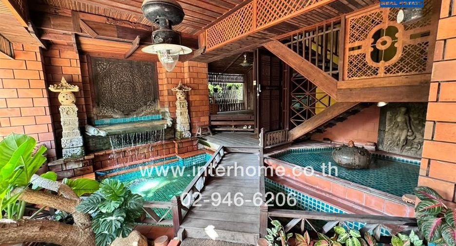 For sale 5 Beds townhouse in Mueang Nonthaburi, Nonthaburi