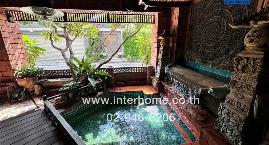 For sale 5 Beds townhouse in Mueang Nonthaburi, Nonthaburi