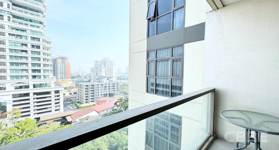 For sale 1 bed condo in Khlong Toei, Bangkok