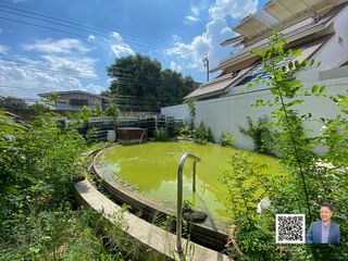Casa en venta de 5 habitaciones en Phra Khanong, Bangkok