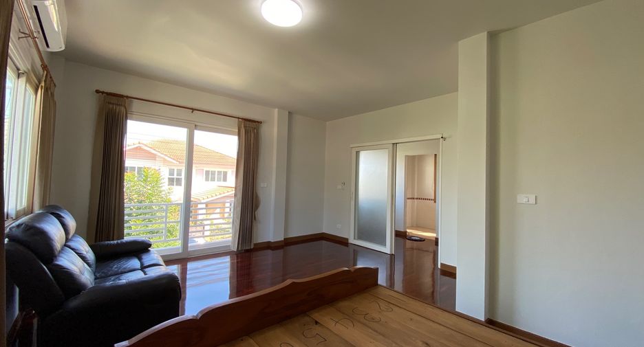 For sale 3 bedrooms house in Doi Saket, Chiang Mai