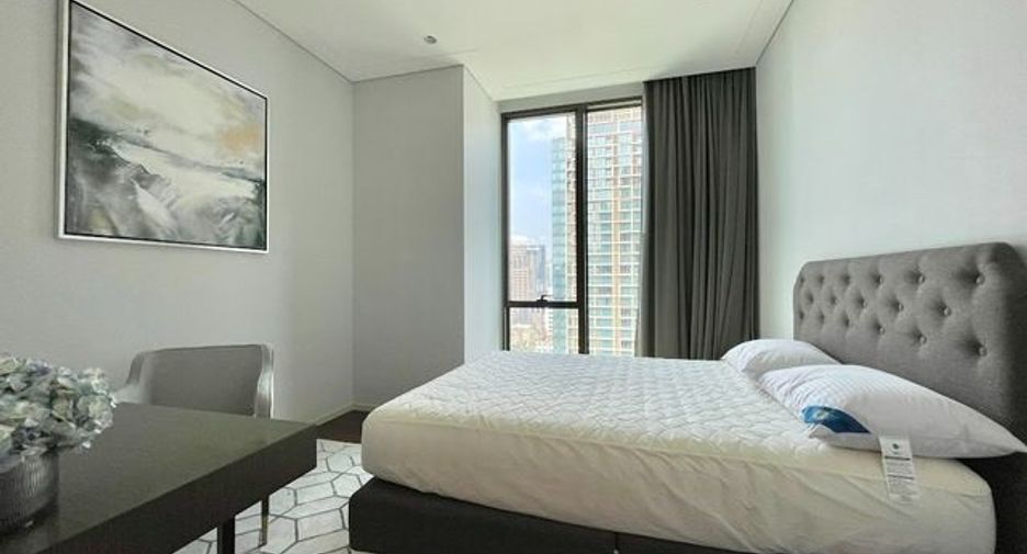 For rent 3 bedrooms condo in Pathum Wan, Bangkok
