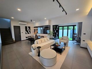 出租 3 卧室 独立屋 在 Bang Phli, Samut Prakan