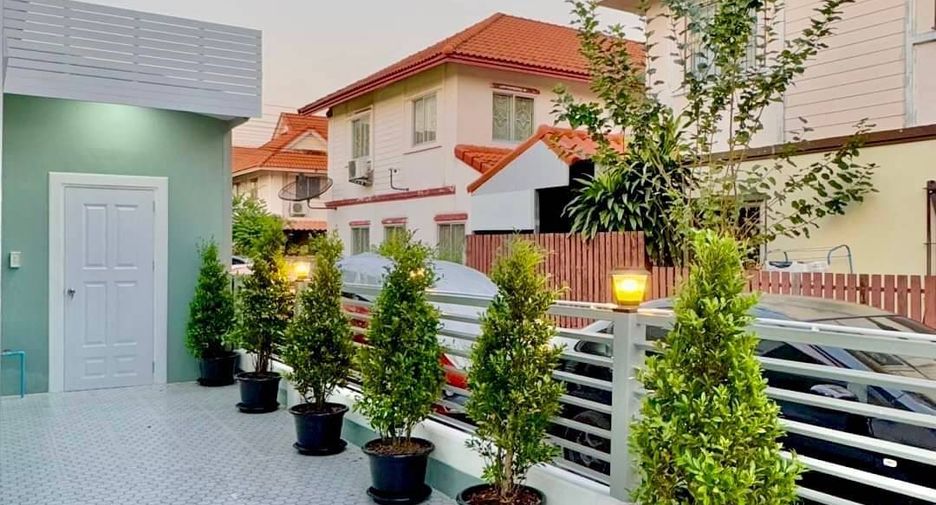 For sale 3 Beds townhouse in Bang Bua Thong, Nonthaburi