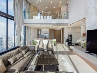 For rent 4 bedrooms condo in Khlong San, Bangkok