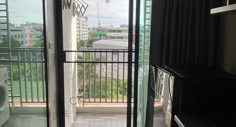 For sale 1 Beds condo in Bang Na, Bangkok