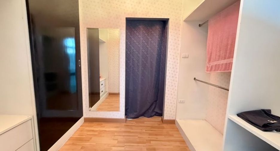 Haus zum Kauf mit 3 Zimmer in Si Racha, Chonburi