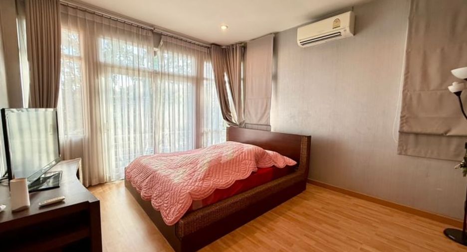 Haus zum Kauf mit 3 Zimmer in Si Racha, Chonburi