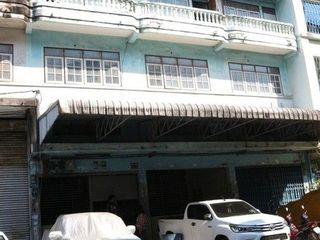 For sale 4 bedrooms retail Space in Bang Khun Thian, Bangkok