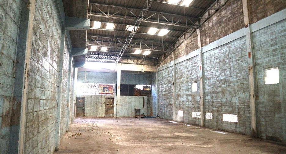 For sale 4 bedrooms retail Space in Bang Khun Thian, Bangkok