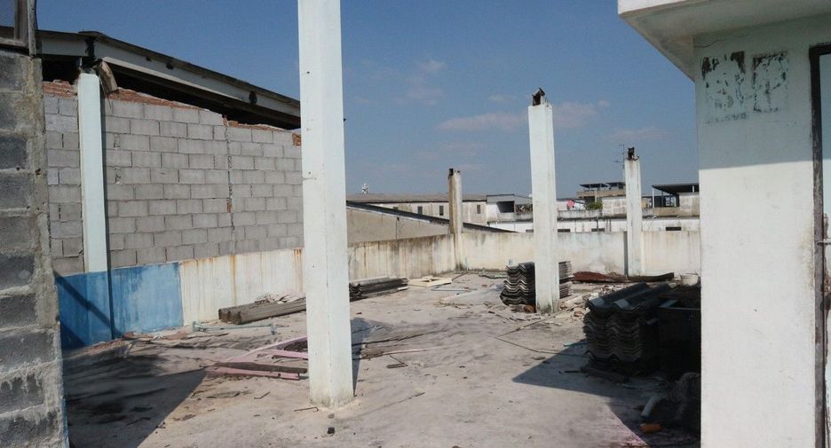 For sale 4 bedrooms retail Space in Bang Khun Thian, Bangkok