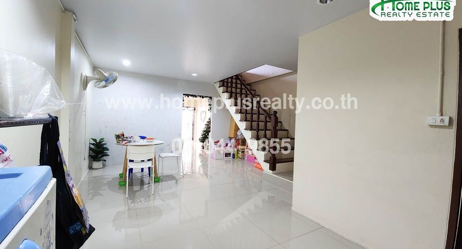 Reihenhaus zum Kauf mit 2 Zimmer in Ban Pong, Ratchaburi