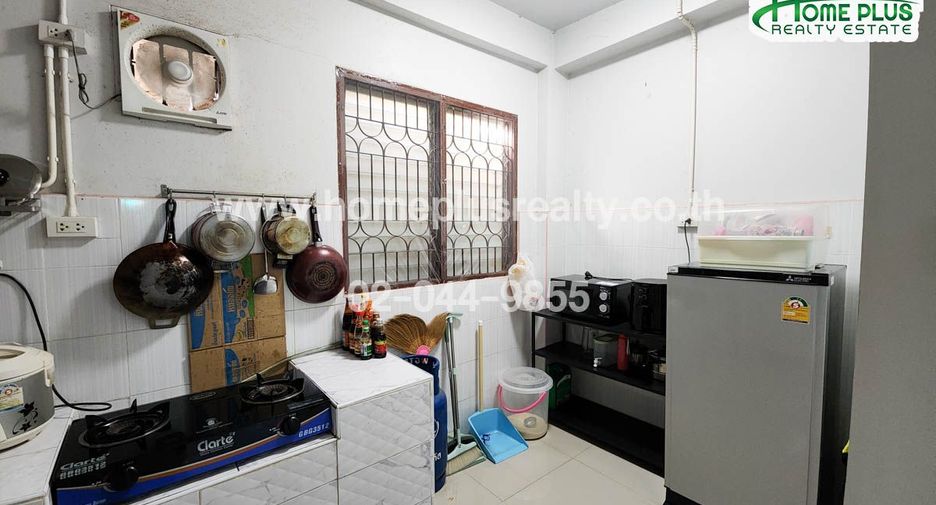Reihenhaus zum Kauf mit 2 Zimmer in Ban Pong, Ratchaburi