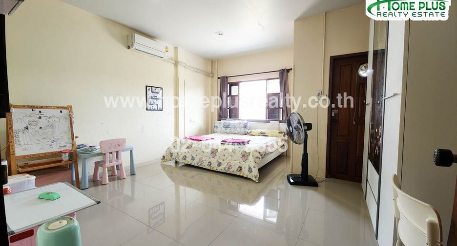Reihenhaus zum Kauf mit 2 Zimmer in Ban Pong, Ratchaburi