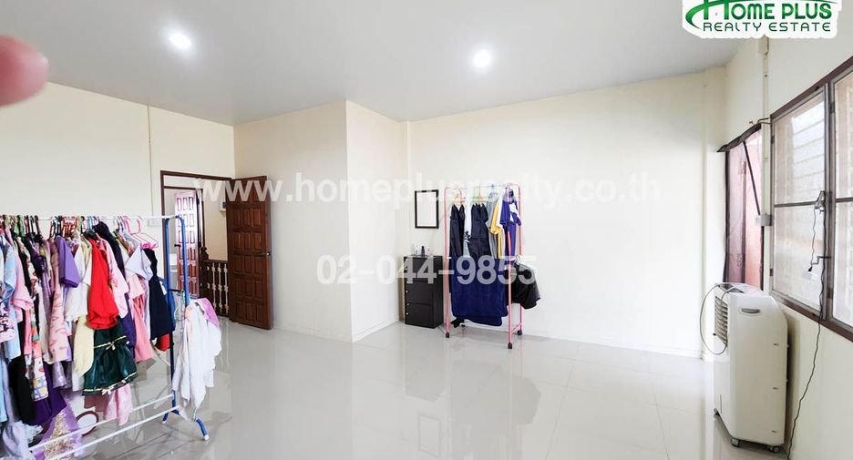 Reihenhaus zum Kauf mit 2 Zimmer in Ban Pong, Ratchaburi