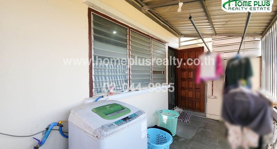 Reihenhaus zum Kauf mit 2 Zimmer in Ban Pong, Ratchaburi