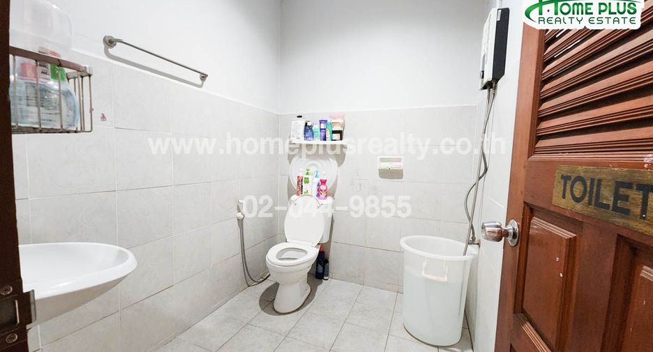 Reihenhaus zum Kauf mit 2 Zimmer in Ban Pong, Ratchaburi