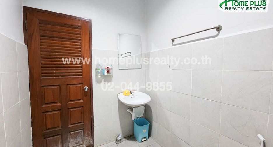 Reihenhaus zum Kauf mit 2 Zimmer in Ban Pong, Ratchaburi