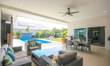 À vendre 4 chambres villa à Hua Hin, Prachuap Khiri Khan