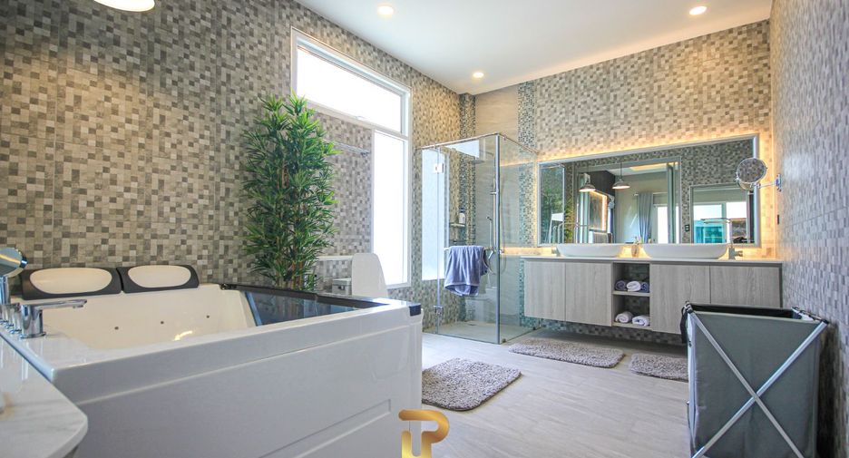 Villa zum Kauf mit 4 Zimmer in Hua Hin, Prachuap Khiri Khan