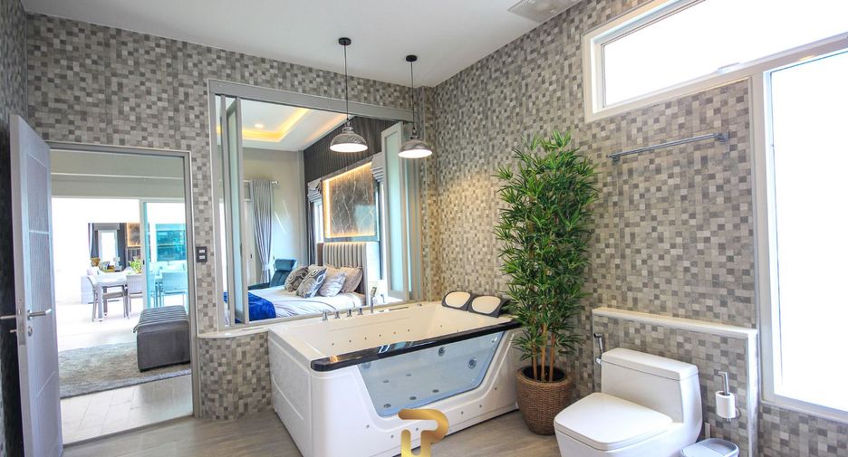 Villa zum Kauf mit 4 Zimmer in Hua Hin, Prachuap Khiri Khan
