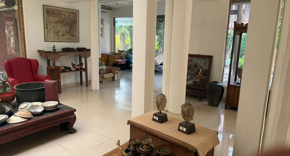 Haus zum Kauf mit 9 Zimmer in Lak Si, Bangkok