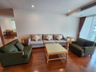 Apartamento en alquiler de 3 habitaciones en Khlong Toei, Bangkok
