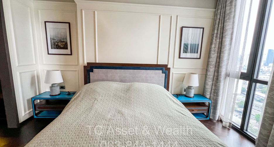 For rent 2 bedrooms condo in Phaya Thai, Bangkok