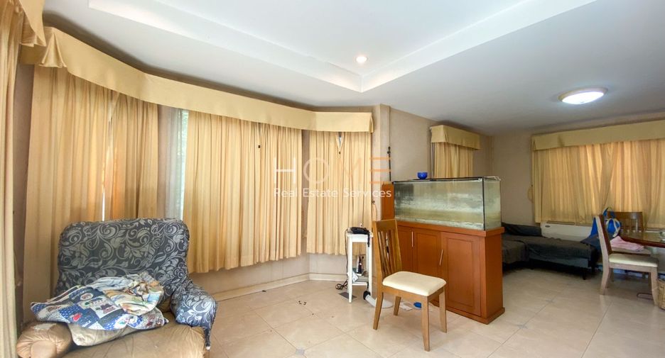 For sale 3 bed house in Pak Kret, Nonthaburi