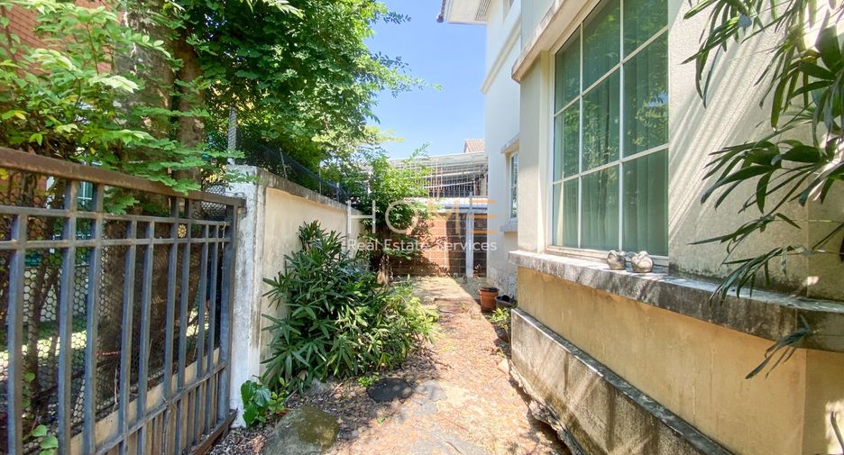 For sale 3 bed house in Pak Kret, Nonthaburi