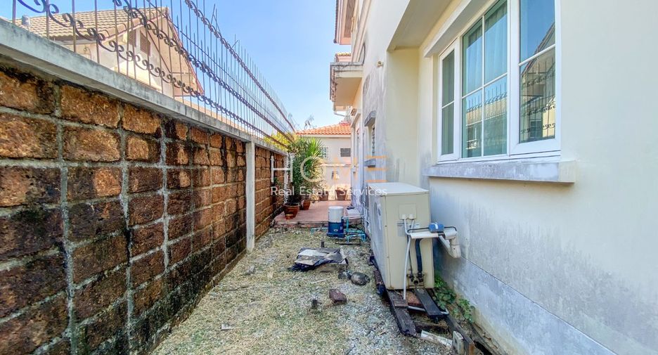 For sale 3 bed house in Pak Kret, Nonthaburi
