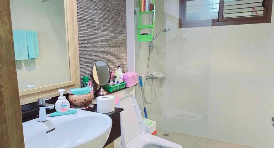 À vendre studio maison à Bang Lamung, Chonburi
