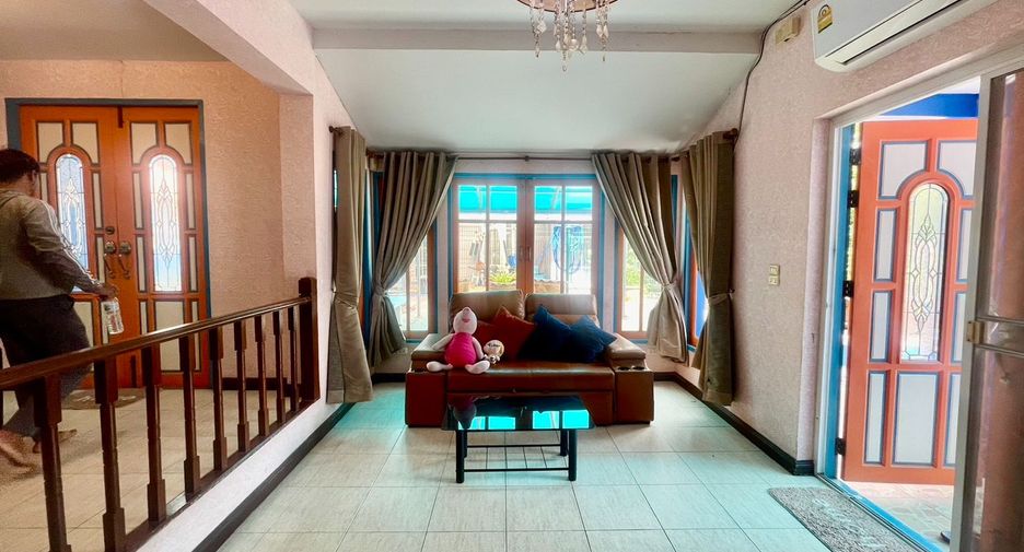For sale 4 ベッドルーム house in Bang Lamung, Chonburi