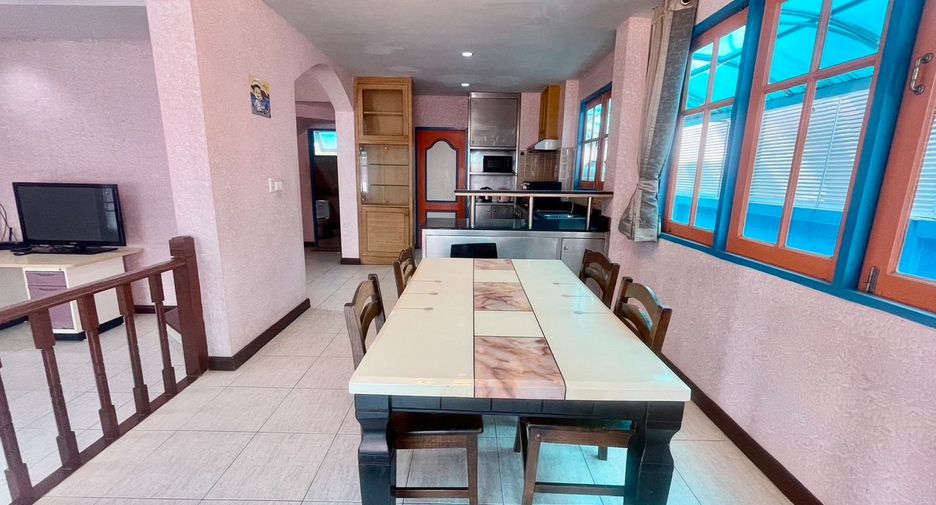 For sale 4 ベッドルーム house in Bang Lamung, Chonburi