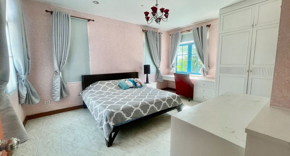 For sale 4 ベッドルーム house in Bang Lamung, Chonburi
